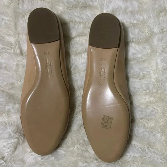 SALVATORE FERRAGAMO Varina Patent Leather Ballet Flats - Picture 7 of 11